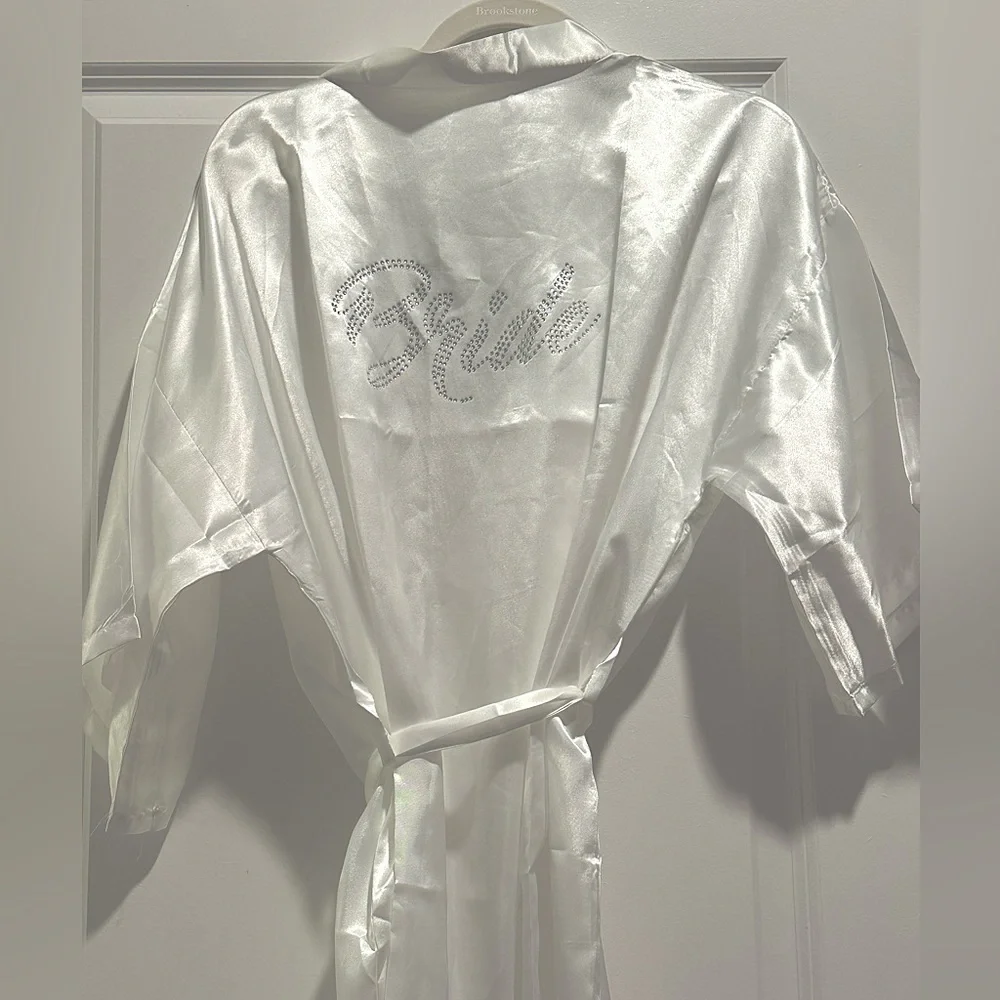 Bridal Robe - Picture 1 of 3